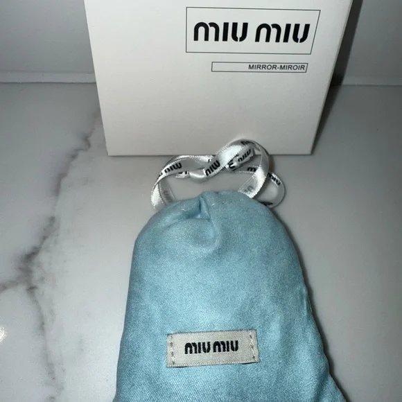 New Miu Miu Blue Quilted Mirror - Picture 9 of 9